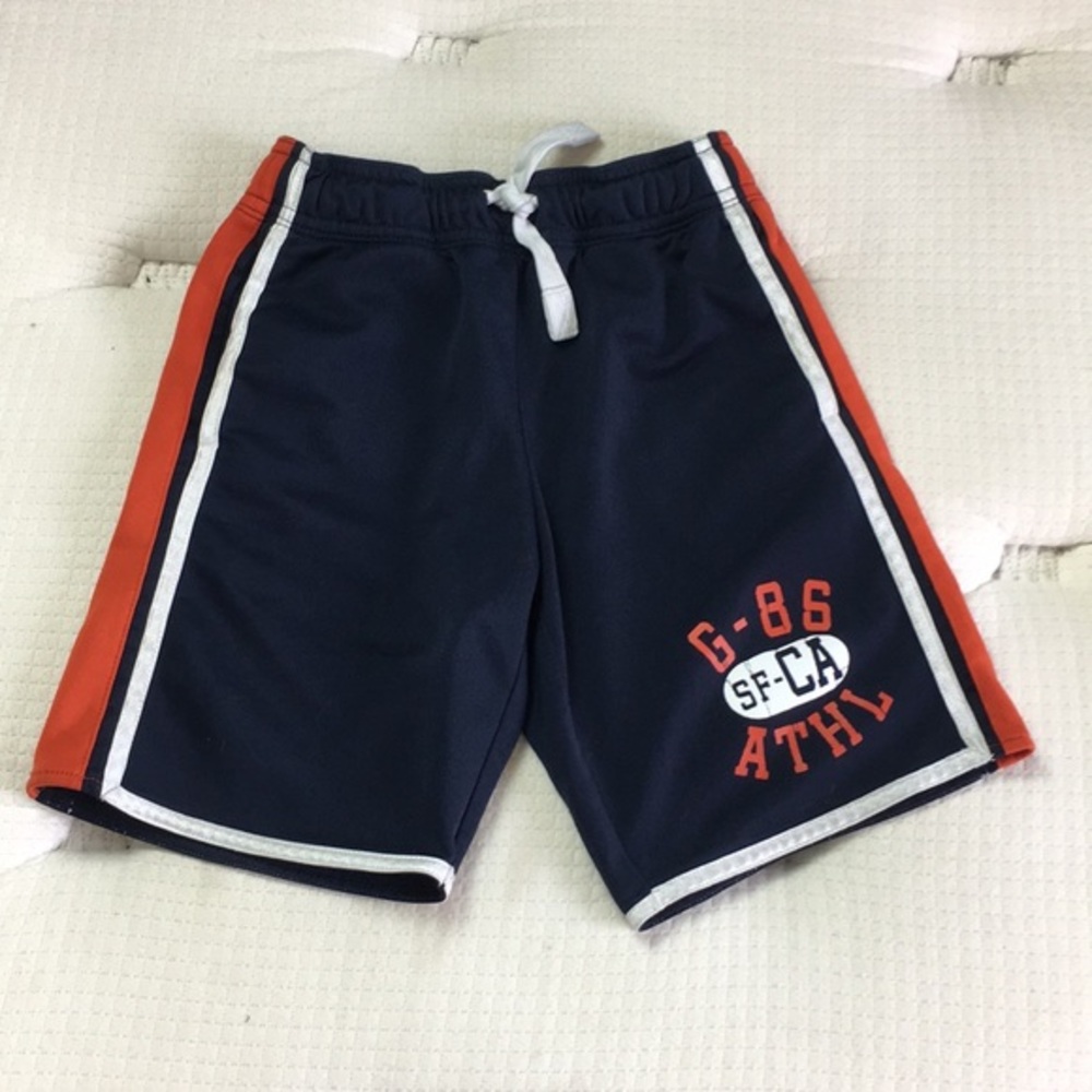 ✅Boys GAP Shorts size S 6-7Y